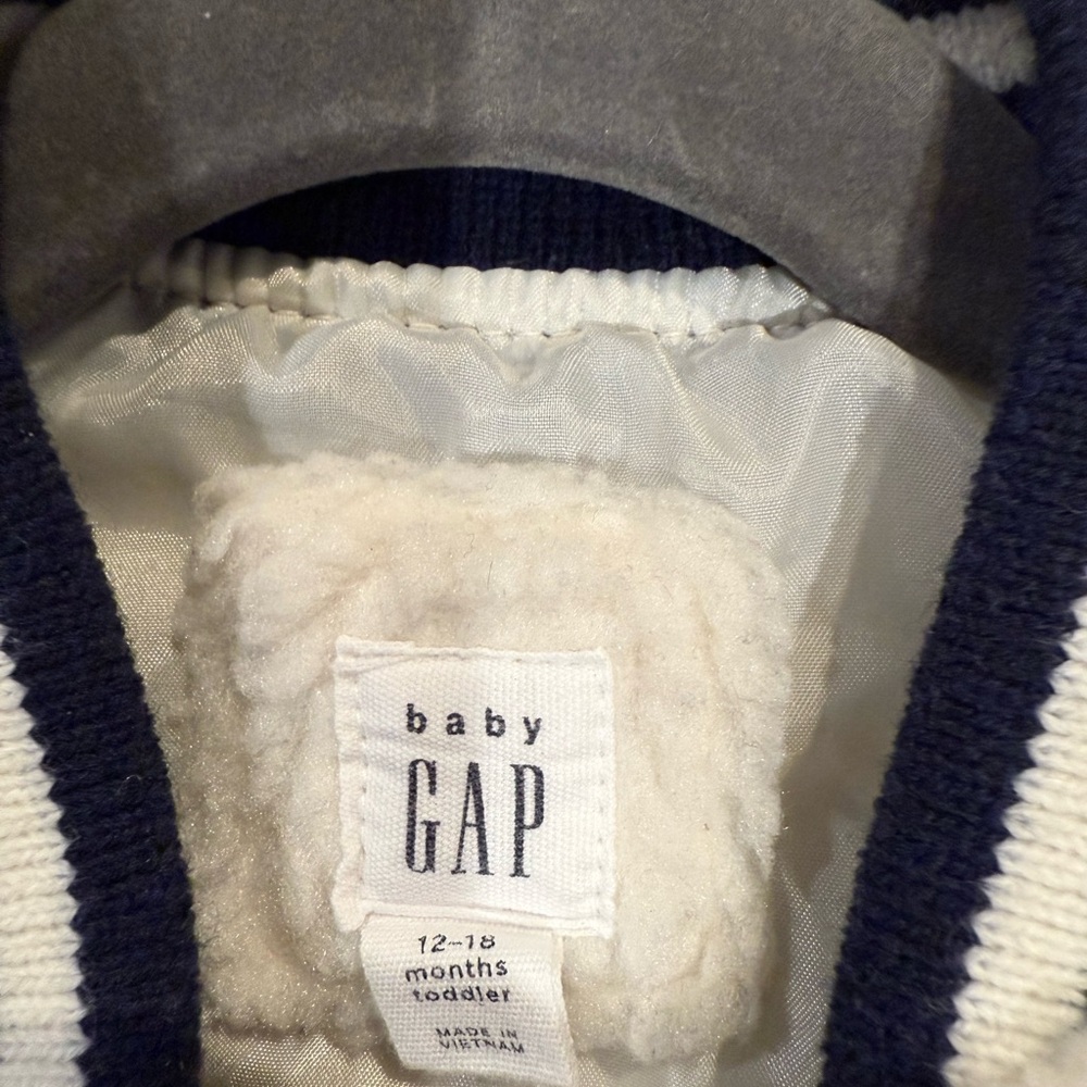 Baby Gap Sherpa fleece bomber varsity jacket white navy blue - Picture 2 of 3
